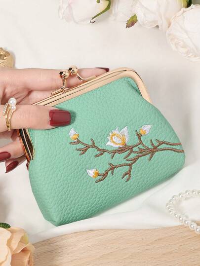 1pc Green Women's Wallets With Plum Blossom Embroidery, Short Pu Leather Purses With Zipper & Hasp, Multifunctional Large Capacity Money Bag For Women, Coin & Card Holders, Lightweight Fashion Modern Business Gift Suitable For Business Casual, Teachers' Day, Anniversary, Birthday Gifts For Lady, Female, White-Collar Workers