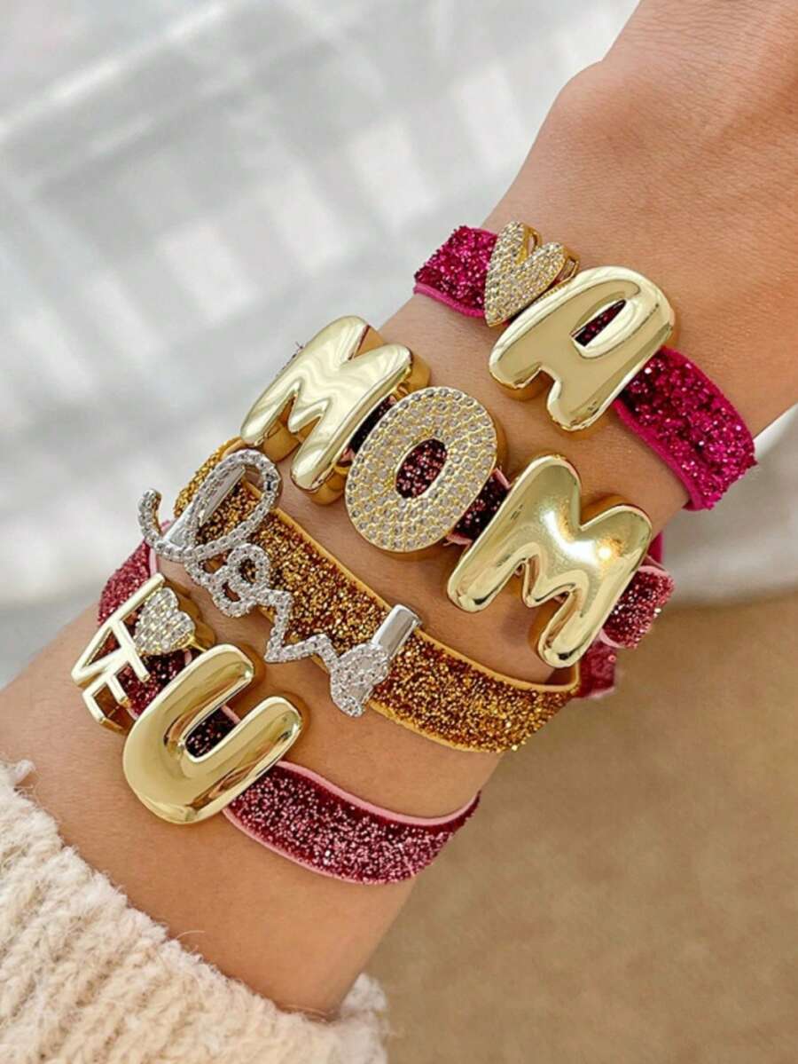 1pc Elegant Deep Pink Copper-Plated Zirconia Letter "A MOM U" Heart-Shaped Sequin Elastic Bracelet, Suitable For Mother's Day, Festivals Or Daily Wear, Thoughtfully Designed Mother's Day Jewelry Gift For Mom And Sisters