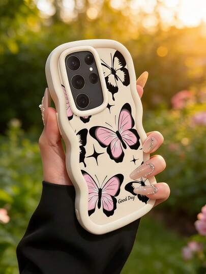 这款柔软的硅胶手机壳兼容 MOTO G04/05/13/14/15/24/34/35、A12/A13/A14/A15/A16/A17/A04/A05/A06/A07/A51/A54/A55/A56/A34/A35A/36/S25/S25Plus/S25Ultra、A54 等型号。它采用马卡龙波浪纹理边缘、哑光表面，握感舒适，并饰有创意蝴蝶“祝您愉快”图案，材质柔软，易于安装和拆卸。