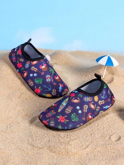 1双男童舒适、时尚、轻便、休闲、可爱、酷炫、轻松度假风卡通户外沙滩涉水鞋，春夏款