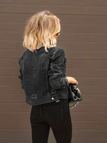 经典牛仔夹克 – 镂空剪裁和复古水洗 | 个性纽扣款休闲春季单品 - 深灰色 - 查看 3