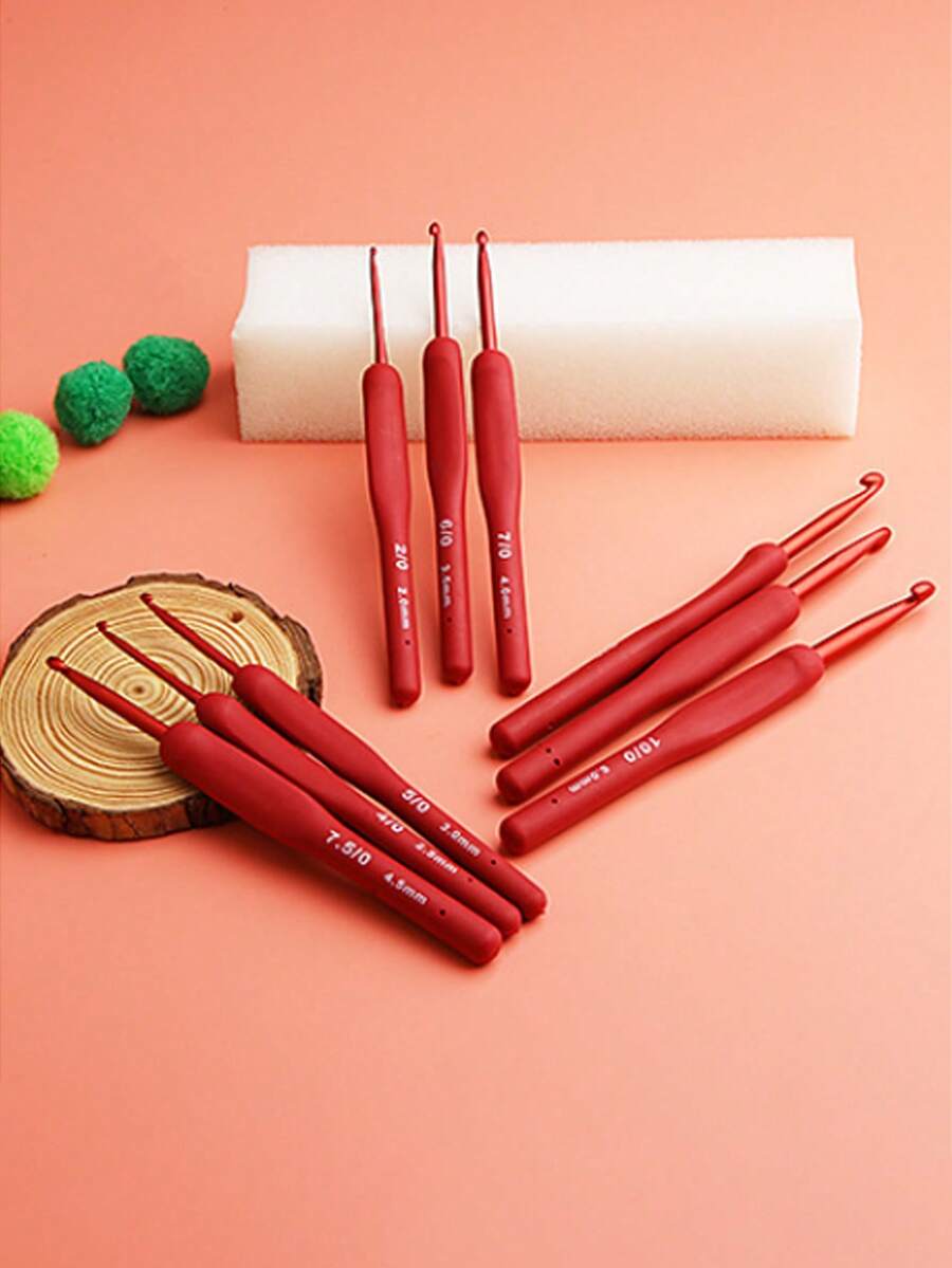 1Pc Soft Handle Alumina Crochet Hooks With Perfect Ergonomics, Ranging From 2mm To 6mm, Suitable For Hand Crochet Hook Set Suitable For Beginners And Experienced Crochet Enthusiasts, Perfect DIY Knitting Accessories Sewing Accessories Crochet Hooks Sweaters Knitting Hooks TRP Silicone Aluminum Hook Needles