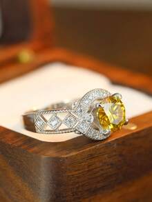 1pc S925 Silver Round Yellow Moissanite Ring, Luxury Vintage Pave Design, Warm Tone Shimmering Moissanite Exudes Elegance, Suitable For Formal Occasions, Parties, Gifting For Valentine's Day, Anniversary, Birthday - 銀色 - 查看 2