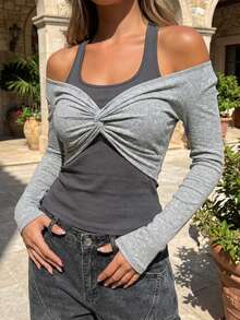 Camiseta de punto gris elegante para mujer de 2 en 1, top de manga larga con apariencia minimalista de capas, diseño con detalle retorcido de moda para primavera, camiseta de algodón gris de alta calidad para damas - Gris - Ver 3