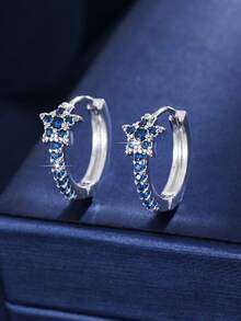 一对可爱迷人的镶钻星形耳环，适合日常佩戴、约会或作为礼物。 - W17865 - 查看 13