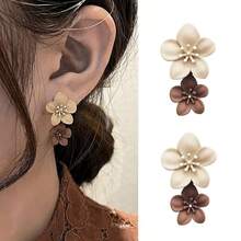 1 Pair Flower Earrings Women Cute Stud Earrings Cool Party Jewelry Valentine's Day Gift For Women Mom Family Friends - 卡其色 - 查看 1
