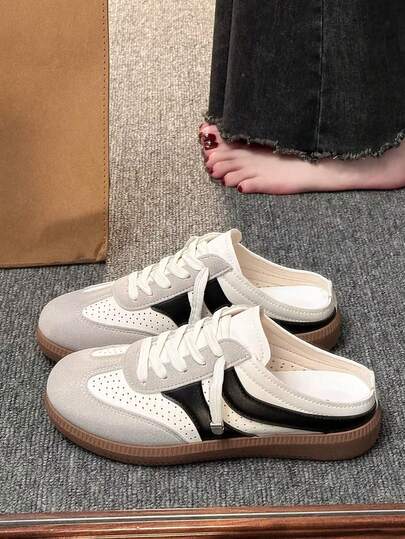 2026 Spring Retro Slip-On Women's Shoes, White & Black Color Block, Breathable Perforated Soft Bottom, Lightweight Casual Loafers, Student & Commute Daily Wear, Viral Net Red Gump Mules