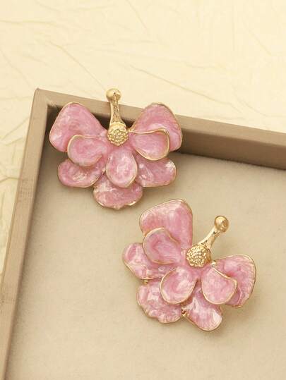 1对优雅粉色花朵耳环，新娘首饰