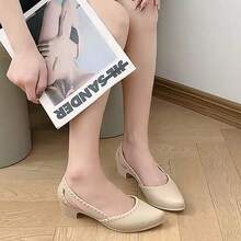 Zapatos de tacón para mujer Nuevas sandalias de punta afilada para mujer, estilo coreano veraniego, punta afilada, versátiles, sencillas, con puntera cubierta, tacón medio, informales, antideslizantes, chanclas. - Beis - Ver 9