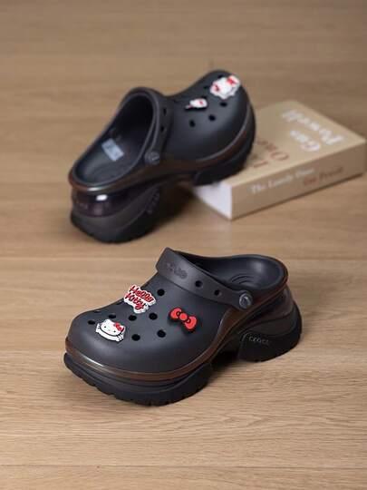 Crocs Dép đế xuồng tối giản dành cho nữ, màu đen, sandal thoáng khí, kiểu clog retro  Dolphin, giày casual thoải mái, nhẹ 212811-0LD