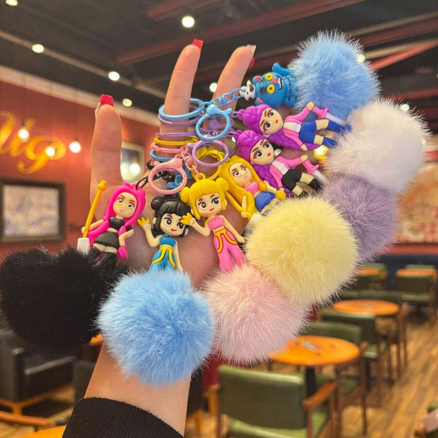 女巫猎人小队毛球钥匙扣，可爱冬日情侣卡通包包挂饰 - 查看 1