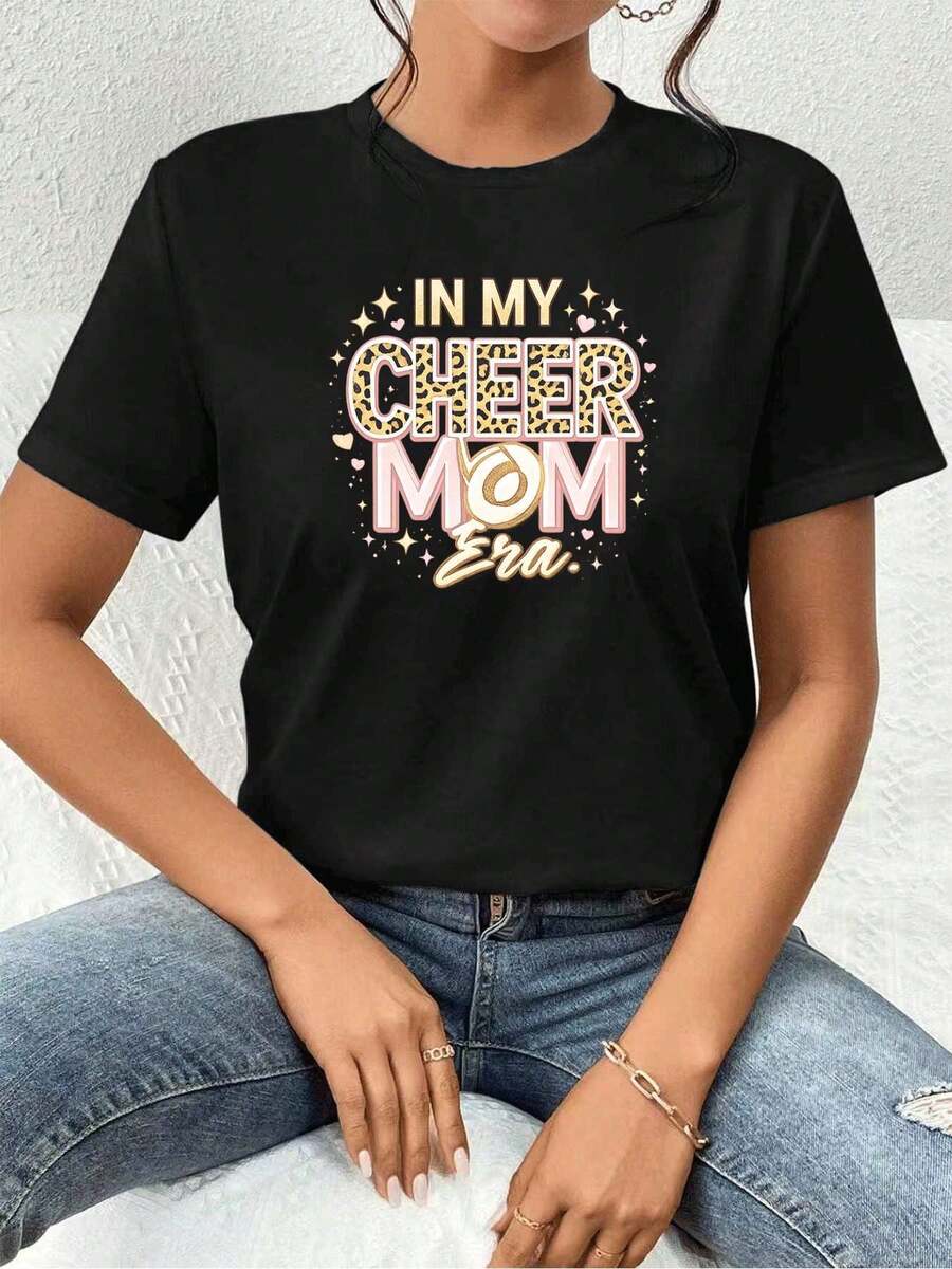 Cheer Mom Era Premium Cotton Graphic Tee, Relaxed Fit, Street Hip-Hop, Comfortable, Statement Print, New Release - Preto - Ver 1