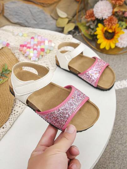 畅销儿童粉色亮片凉鞋，魔术贴搭扣，舒适露趾夏季凉鞋，适合小女孩