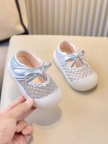 1 Pair Baby Fashion Toddler Sandals, Casual Versatile Princess Style Mesh Lace Soft Bottom Flat Shoes, Suitable For Spring & Summer - Silver - View 3