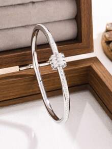 4件套女士首饰套装，18K镀金锆石手链，简约叠层链条手链，生日/新年/情人节礼物，情侣/闺蜜配饰，优雅百搭 - 銀色1 - 查看 7