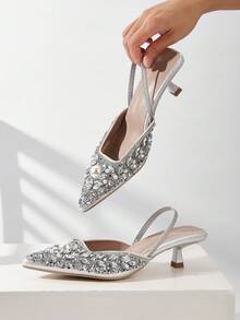 Giày sandal nữ cao cấp đính đá lấp lánh, gót kim loại, mũi nhọn, kiểu dáng slip-on, chất liệu bóng bẩy, thời trang và thanh lịch, thích hợp cho các bữa tiệc và trang phục trang trọng, gót thấp. - Bạc - Xem 3