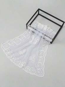 1pc Fashion Women's High-Quality Lightweight Floral Embroidered 80cm Bandana Scarf, Wedding Accessories, Head Scarf For Women, Suitable For Weddings, Parties, Gatherings, All Seasons - 白色 - 查看 4