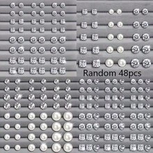 随机24/48/72颗男女通用银色圆形心形方形耳钉 | 高级闪亮 | 日常、聚会和派对适用（无包装盒） - 彩色 - 查看 10