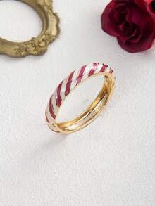 这款时尚的欧美风格条纹珐琅手镯，适合办公、休闲、街头风和音乐节等场合佩戴，是婚礼、情人节、母亲节和生日的理想礼物。 - 條紋 - 查看 10