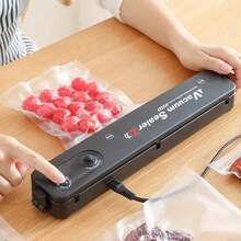Black Vacuum Sealer (Bivolt) With 10 Bags - View 1