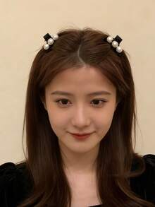 2pcs Pearl Hair Clips, Fashionable Minimalist Versatile, Suitable For Any Occasion - Black - View 1