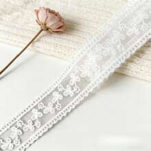 4厘米 2码/5码 花卉刺绣蕾丝花边丝带礼品包装，装饰蕾丝面料，适用于缝制连衣裙、服装装饰、服装配饰和DIY工艺项目（白色、象牙色、黑色） - A0 - 查看 17