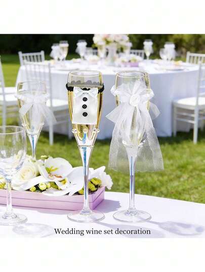 2件套婚纱和新郎香槟酒杯装饰品，适合新娘和新郎、婚礼派对装饰、婚礼回礼派对装饰、节日装饰、香槟酒杯装饰、新娘送礼会装饰、派对和舞会装饰。