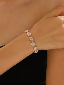 1pc Women's Minimalist Elegant Rhinestone Embellished Claw Chain Bracelet, Suitable For Daily Wear - Pink - View 1