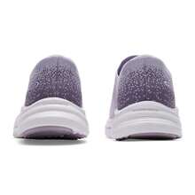 Skechers 女士休闲鞋，舒适通勤鞋，GO WALK 8 轻便舒适日常休闲户外旅行鞋 125926-LAV - 薰衣草色 - 查看 5