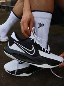 Nike Precision 6 圆头系带休闲篮球鞋，黑白配色，男款 - 黑與白 - 查看 1