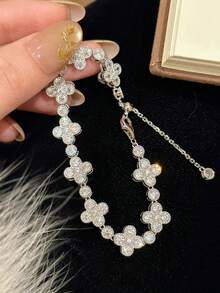 1pc Luxury Snowflake & Four-Leaf Clover Bracelet With Zirconia Stones, Exquisite High-End Charm Bracelet For Women - Super Sparkly  Bracelet - View 3