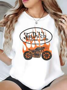 Motocicleta clásica rodeada de llamas naranjas que simbolizan energía libertad y pasión por la velocidad camiseta de mujer 220g casual moderna para uso diario - Blanco - Ver 1