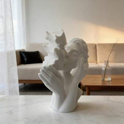 Scultura moderna a forma di cuore di una coppia che si bacia, decorazione per ingresso/scrivania, regalo ideale per lei per San Valentino/inaugurazione di casa