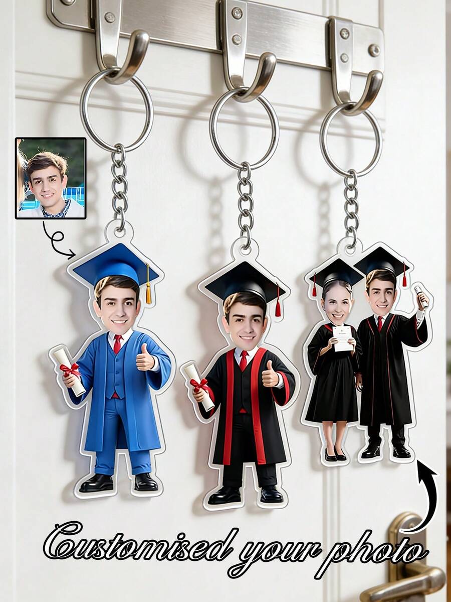 1 pieza Llavero de foto de graduación personalizable de acrílico, llavero de foto de estudiante de graduación personalizado, llavero con diseño de graduación de dibujos animados, recuerdo de graduación, adecuado para mochila y llaves, graduación única 2026, regalo de cumpleaños para amigos, uso diario, colgante, regalo para novio - Multicolor - Ver 1