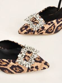2026 Women's New Comfortable Crystal Buckle Pointed Toe High Heels (Asymmetrical Cutting Uppers) - Leopard Print Apricot - View 4