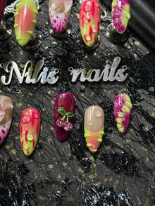 10 Stücke Mandelförmiges Nagel Acryl Set, lila Nägel, weiß-lila French Nägel, rosa & neongrün Farbverlauf, handgemalte lila Punkte & asymmetrische lila, rosa Linien & neongrüne Tropfen und andere geometrische Muster, 3D Harz Blumen & rosa Kirsch Strass kombiniert mit Metallblättern und anderen Nagel Accessoires, süßer und cooler Traummädchen Stil - Violett - Übersicht 6