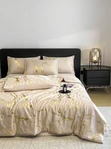1pc Minimalist Marble Pattern Foil Washed Mulberry Silk Lightweight Breathable Soft Summer Quilt, Machine Washable, Suitable For Bedroom And Guest Room All Seasons (Excluding Pillow And Pillowcase) - Golden Glow - Light Champagne - View 3
