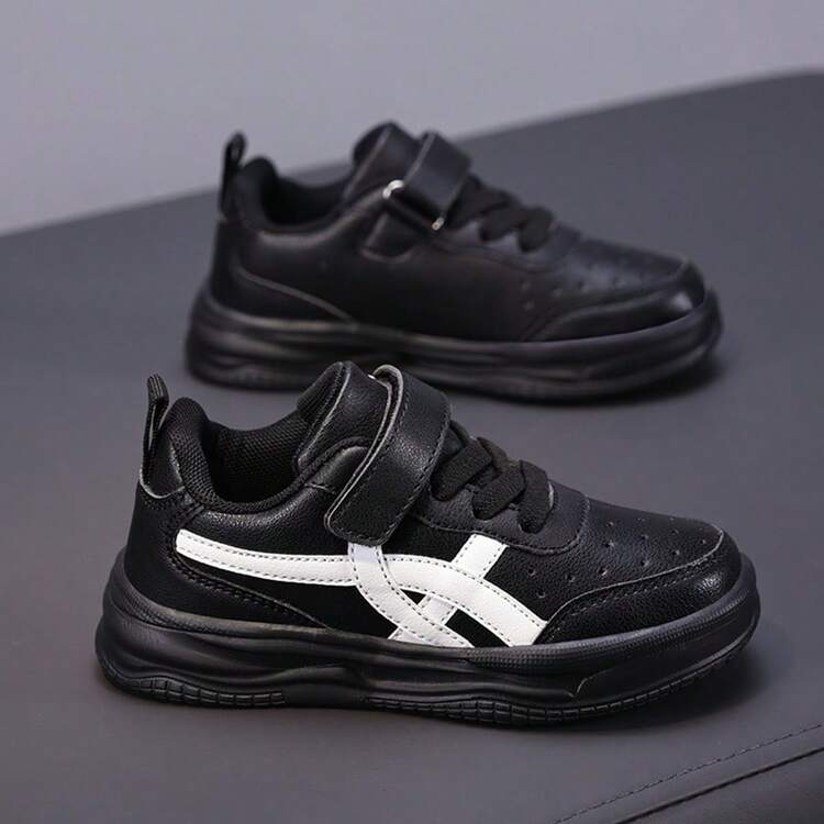 Baskets noires décontractées pour garçons avec accents blancs, bande auto-agrippante, chaussures d'école en cuir PU antidérapantes - Noir - Voir 10