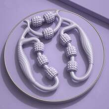 9轮腿部按摩器，可舒缓肌肉，疏通、揉捏、放松，适合上学、返校、旅行、居家使用、SPA等场合，是一款理想的按摩工具。 - 九輪 - 查看 11