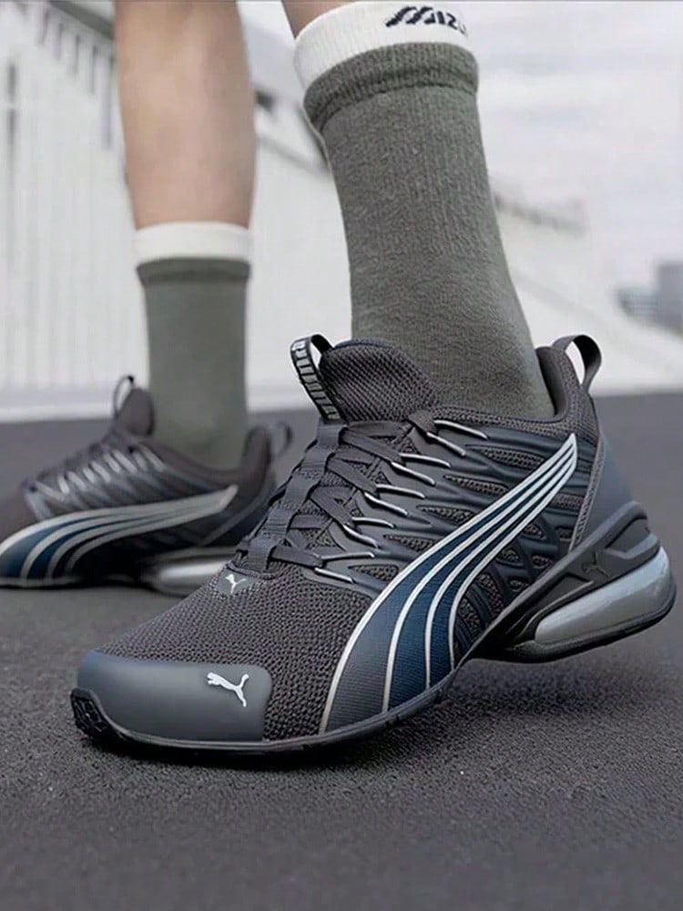 PUMA Voltaic Evo 男女通用舒适百搭休闲简约低帮跑鞋 - 灰色 - 查看 1