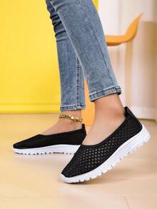 2026 Summer New Women's Mesh Shoes, Casual Sneakers, Breathable Mesh Shoes, Versatile, Odor-Resistant, Soft Sole, Lightweight - Black - View 5