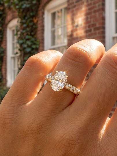 1pc S925 Sterling Silver Twisted Diamond Oval Ring, Inlaid With Diamonds, Elegant European Ladies Ring, Exquisite And Unique, Suitable For Balls, Gatherings And Parties, Exquisite Ladies Jewelry Gift