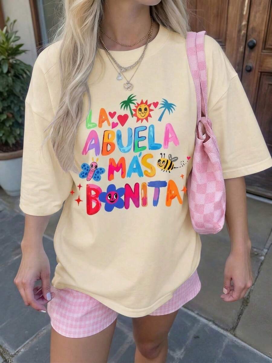 Áo thun nữ "Grandma Chic" chữ tiếng Tây Ban Nha, áo thun in hình bà ngoại Latinh tiêu chuẩn, áo tay ngắn thoải mái với khẩu hiệu gia đình năm 2026, áo cổ tròn giản dị, quà tặng mùa hè.