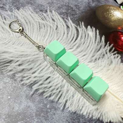 随机颜色发货，创意键盘帽钥匙扣，彩色触感桌面玩具，缓解压力焦虑，趣味办公装饰，独特礼品之选