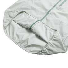 Under Armour Women's Woven Hooded Jacket, Lightweight Minimalist Outerwear, Casual Commuter Wear, LAUNCH LIGHTWEIGHT JKT 1381881-377 - Hydrogen Green - View 7