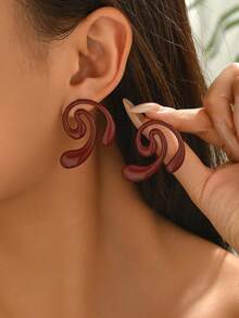 1 Pair Fashion Minimalist Creative Gothic Style Heart & Geometric Line Earrings, Versatile For Women To Wear To Dates, Parties, And Daily Use. The Metal Surface Is Handcrafted, May Have Minor Imperfections But Still Beautiful. - Burgundy - View 1