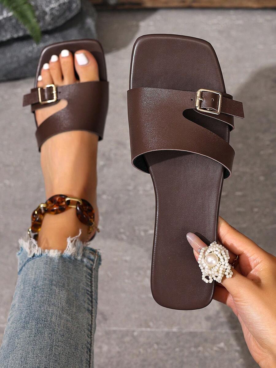 Sandalias deslizantes cuadradas con hebilla de metal minimalista y versátil de moda para mujer
