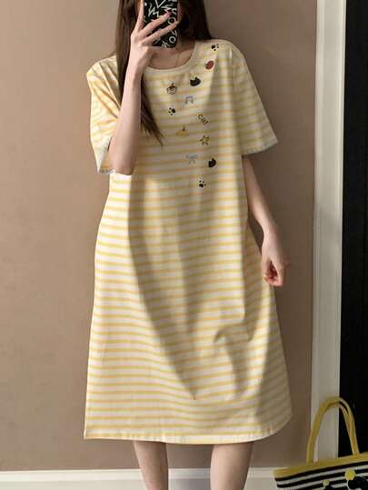 Baju Tidur Lengan Pendek Motif Bulan Sabit Asimetris Garis Kuning Gaya Korea Leher Bulat Model Pullover untuk Musim Semi/Panas