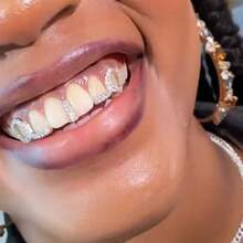 THATBOY 1颗/2颗/4颗 单面双面镂空铜微镶嵌氧化锆石牙饰，女士款，可调节 - 彩色 - 查看 9