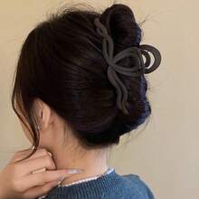 1个哑光纹理交叉波浪发爪夹 - 咖色 - 查看 4